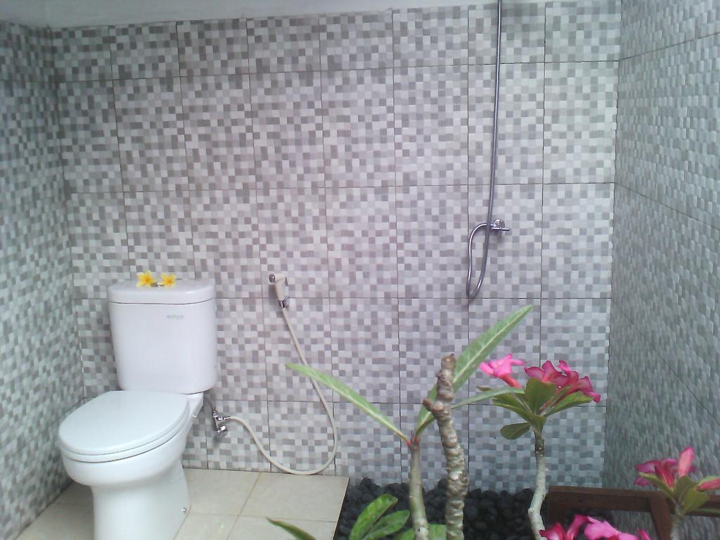 Radya Homestay Nusa Lembongan  Luaran gambar